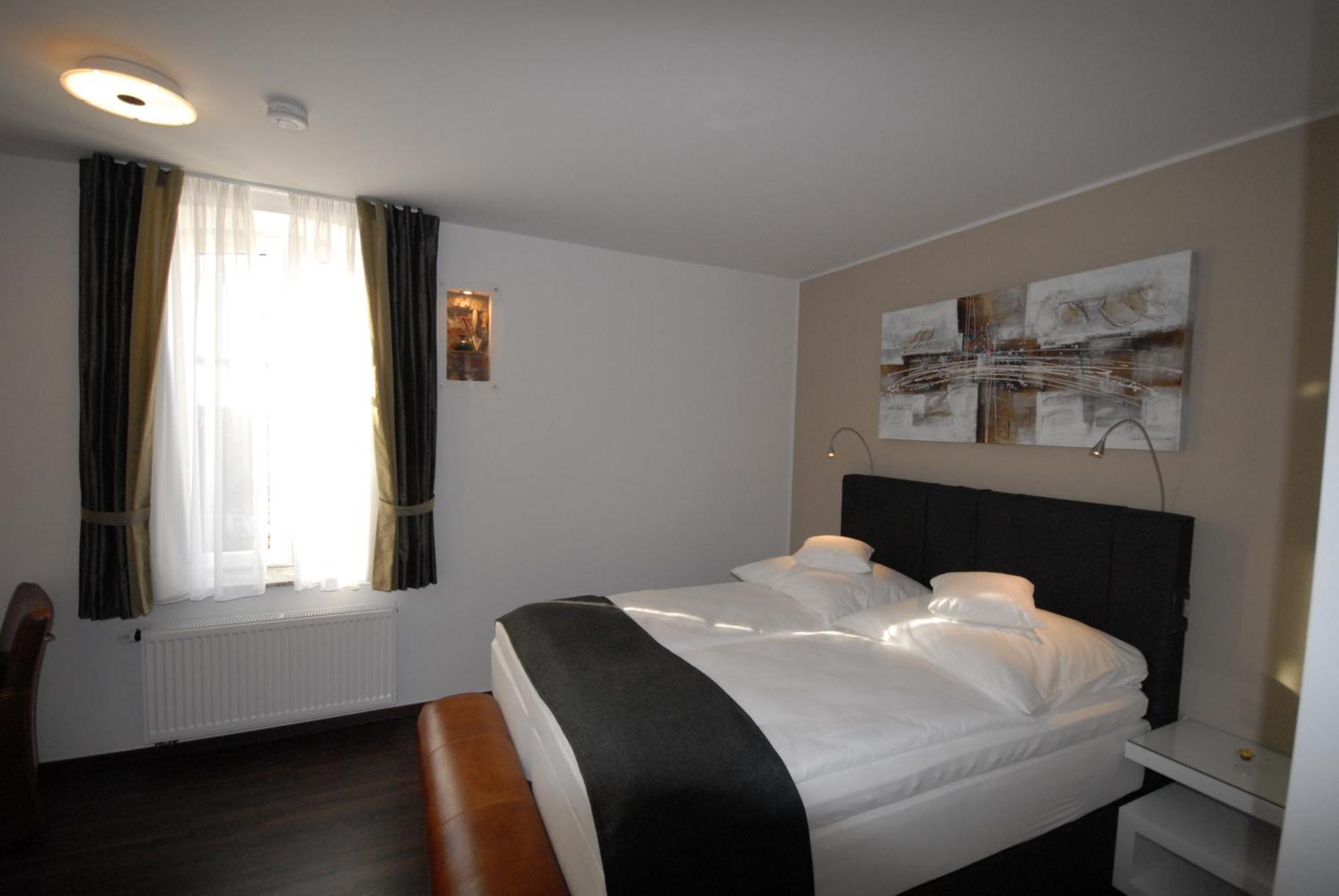 Landhotel Alte Toepferei Duisburg Buitenkant foto