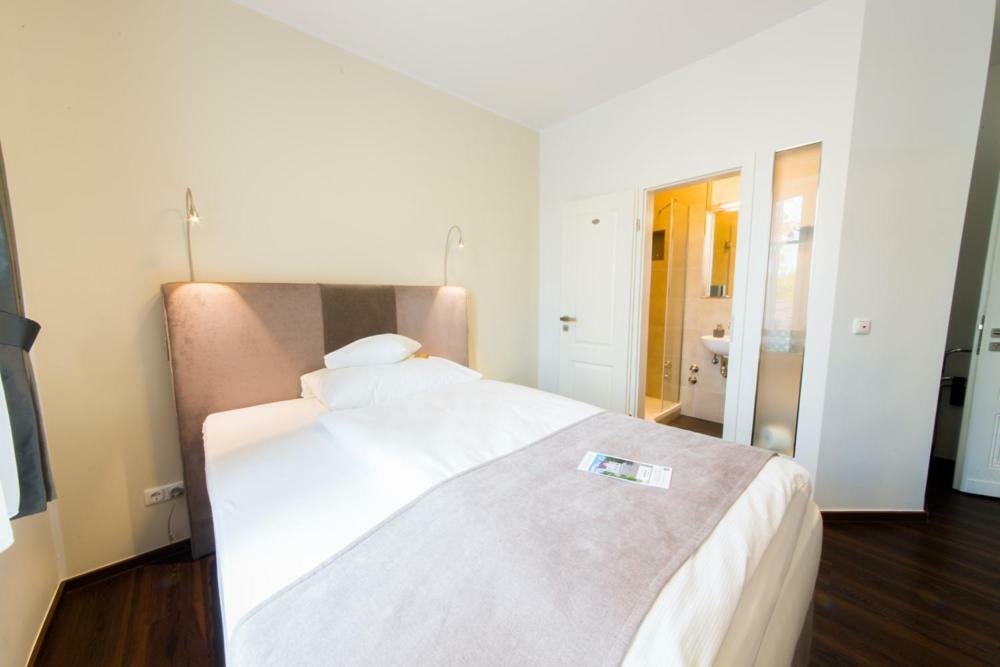 Landhotel Alte Toepferei Duisburg Buitenkant foto
